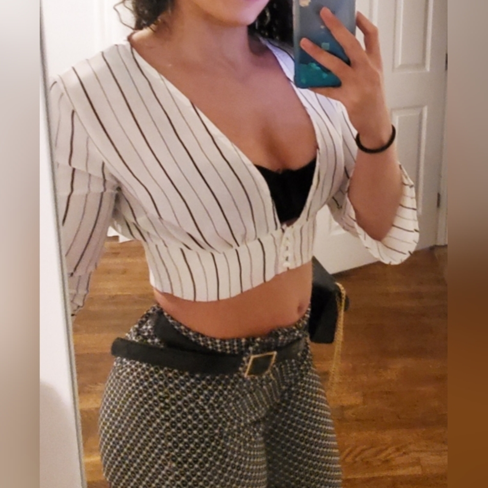 White striped sexy crop top blouse with Pearl buttons